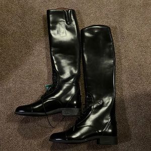 New Ariat riding boots size 8